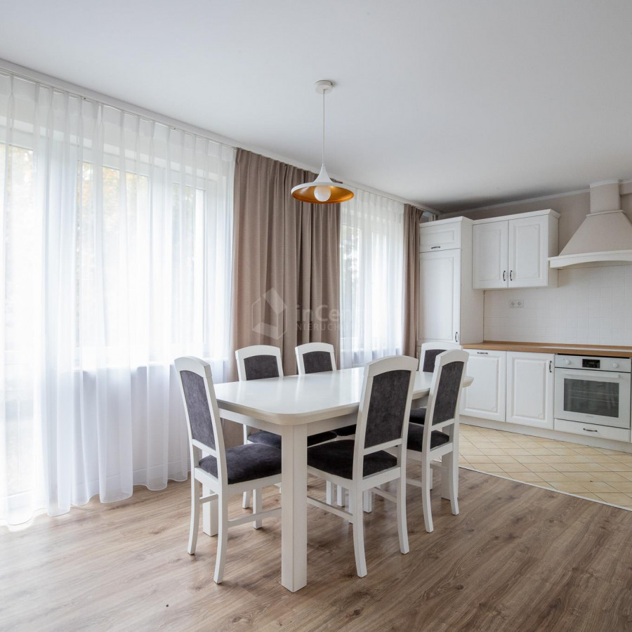 małopolskie, nowotarski, Nowy Targ, Szaflarska, Rodzinne mieszkanie, 1 piętro. Szaflarska.